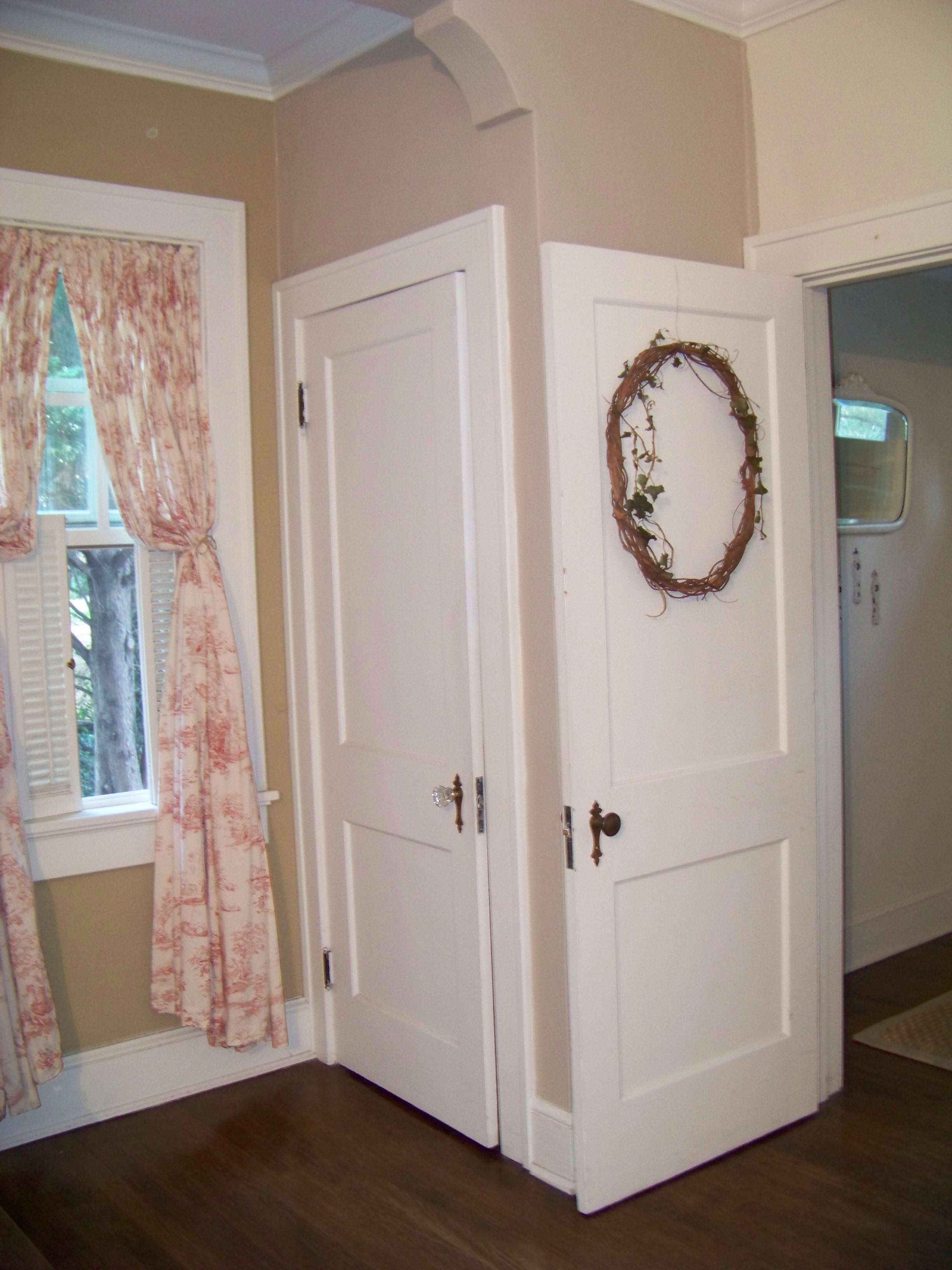 Painting the living room Painting the living room