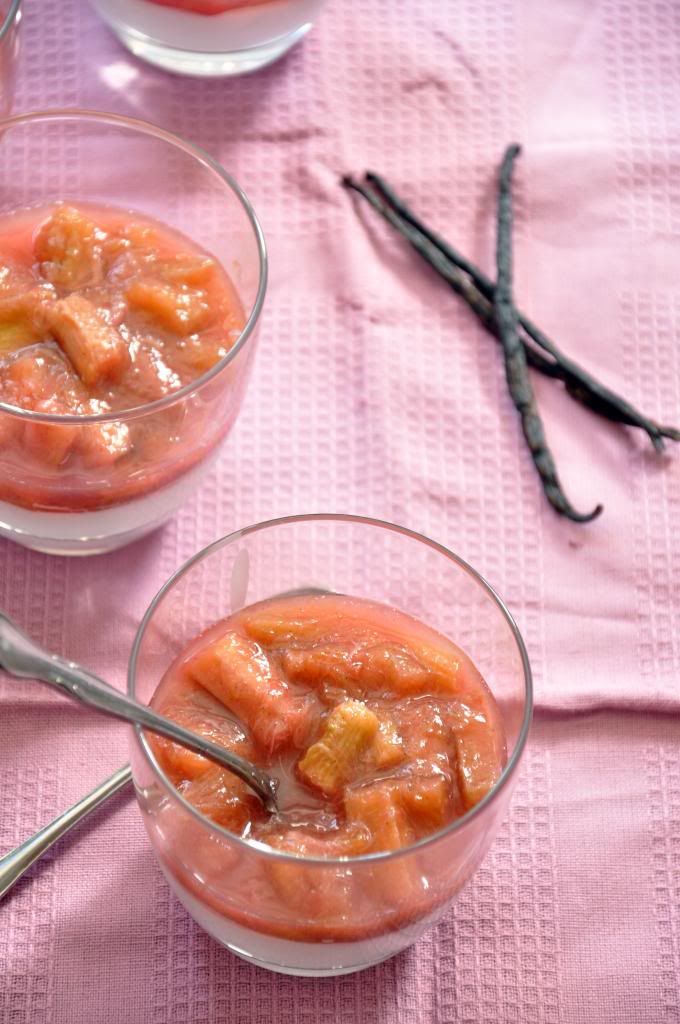 photo cocnutrhubarbcreams_zpsfa6f810d.jpg