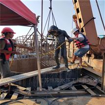 潛水員水下焊接堵漏作業