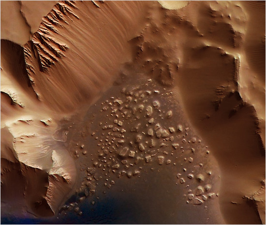 This image was taken by the High-Resolution Stereo Camera (HRSC), onboard ESA’s Mars Express imaged the Noctis Labyrinthus region, the ‘Labyrinth of the Night’ on Mars. This image was taken by the High-Resolution Stereo Camera (HRSC), onboard ESA’s Mars Express imaged the Noctis Labyrinthus region, the ‘Labyrinth of the Night’ on Mars.