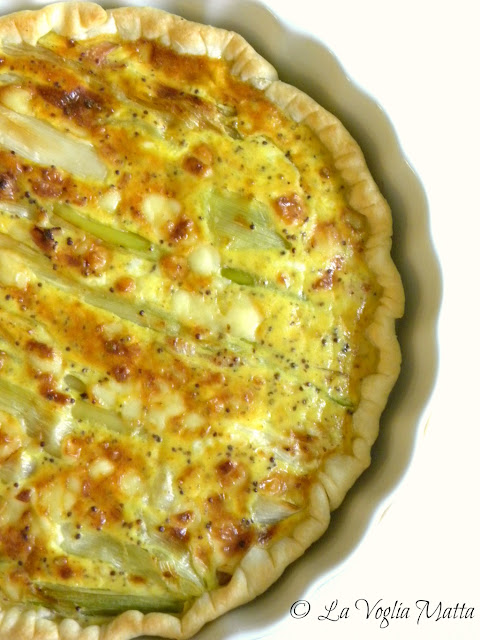 Sfogliata con cipollotti e prosciutto di Praga Sfogliata con cipollotti e prosciutto di Praga