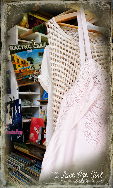 Dee's Funk'n' Junk Shop Tour by Jesse Rowan https://lace-age-girl.blogspot.com/2018/06/dees-funknjunk-shop.html