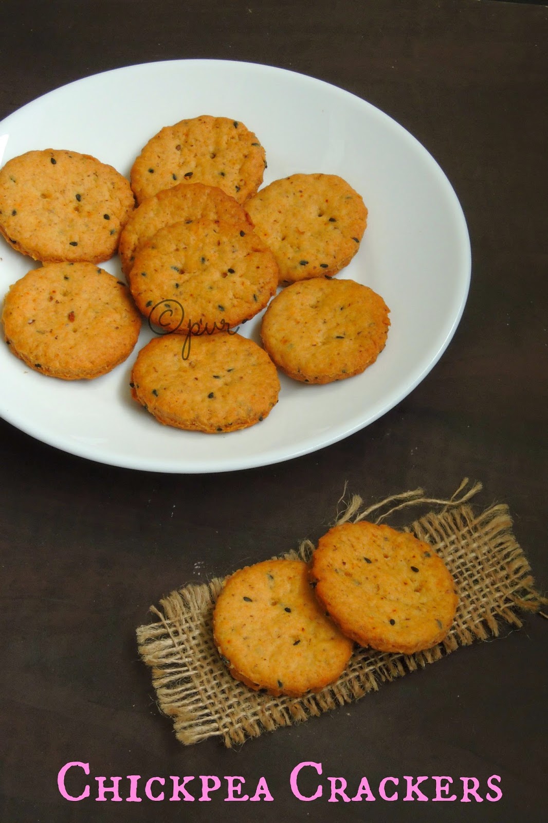 Chickpea Crackers Chickpea crackers with sesame seeds