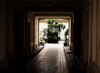 Kreider's Korner Photographs: Entryways to hidden courtyards in ...