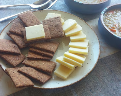 Pizza Crackers with Cheese Pizza Crackers with Cheese