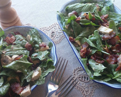 Spinach & Mushroom Salad with Warm Bacon Dressing