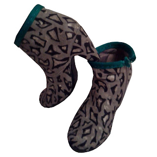 Botines decorados Calzado, zapatos personalizados con decoración estilo retro.