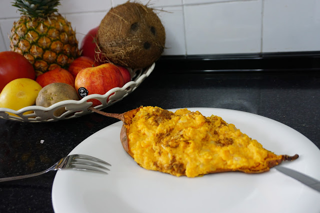 Kaukau - boniato asado de Papúa Nueva Guinea Kaukau - boniato asado de Papúa Nueva Guinea