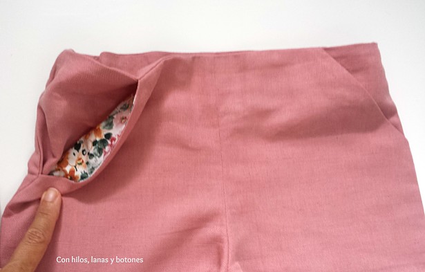 Con hilos, lanas y botones: conjunto blusón de tirantes (Intemporels pour enfants) y short calipso (Mamacosesola) Con hilos, lanas y botones: conjunto blusón de tirantes (Intemporels pour enfants) y short calipso (Mamacosesola)