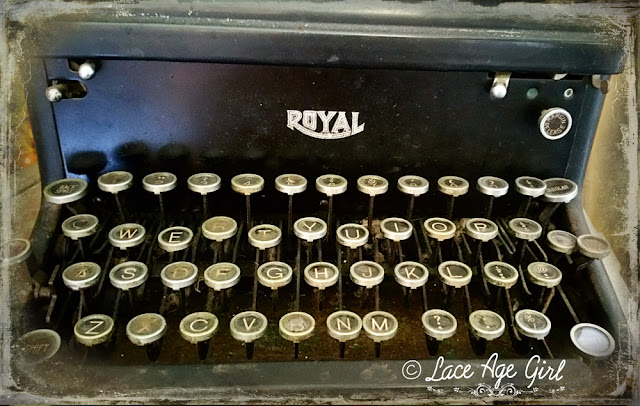 Dee's Funk'n' Junk Shop Tour by Jesse Rowan https://lace-age-girl.blogspot.com/2018/06/dees-funknjunk-shop.html