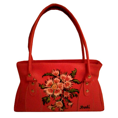 Bolso piel flores bolso piel rojo flores pintadas a mano acrílicos por Rudi
