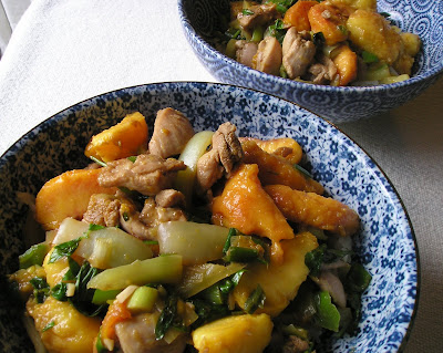 Stir-Fried Chicken with Peaches and Peppers Stir-Fried Chicken with Peaches and Peppers