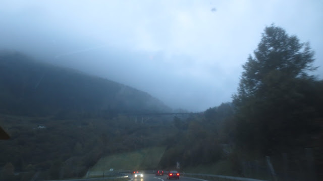 Schweizer Autobahn Richtung Tessin Schweizer Autobahn Richtung Tessin