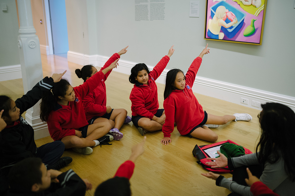 <p>Children participating in a facilitated primary schools programme</p>