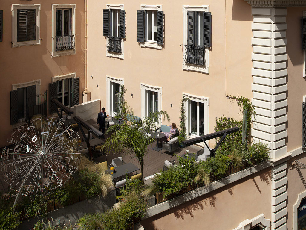 Elizabeth Unique Rome 9