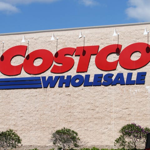 Costco Wholesale building in West Palm Beach, FL, USA Costco Wholesale building in West Palm Beach, FL, USA