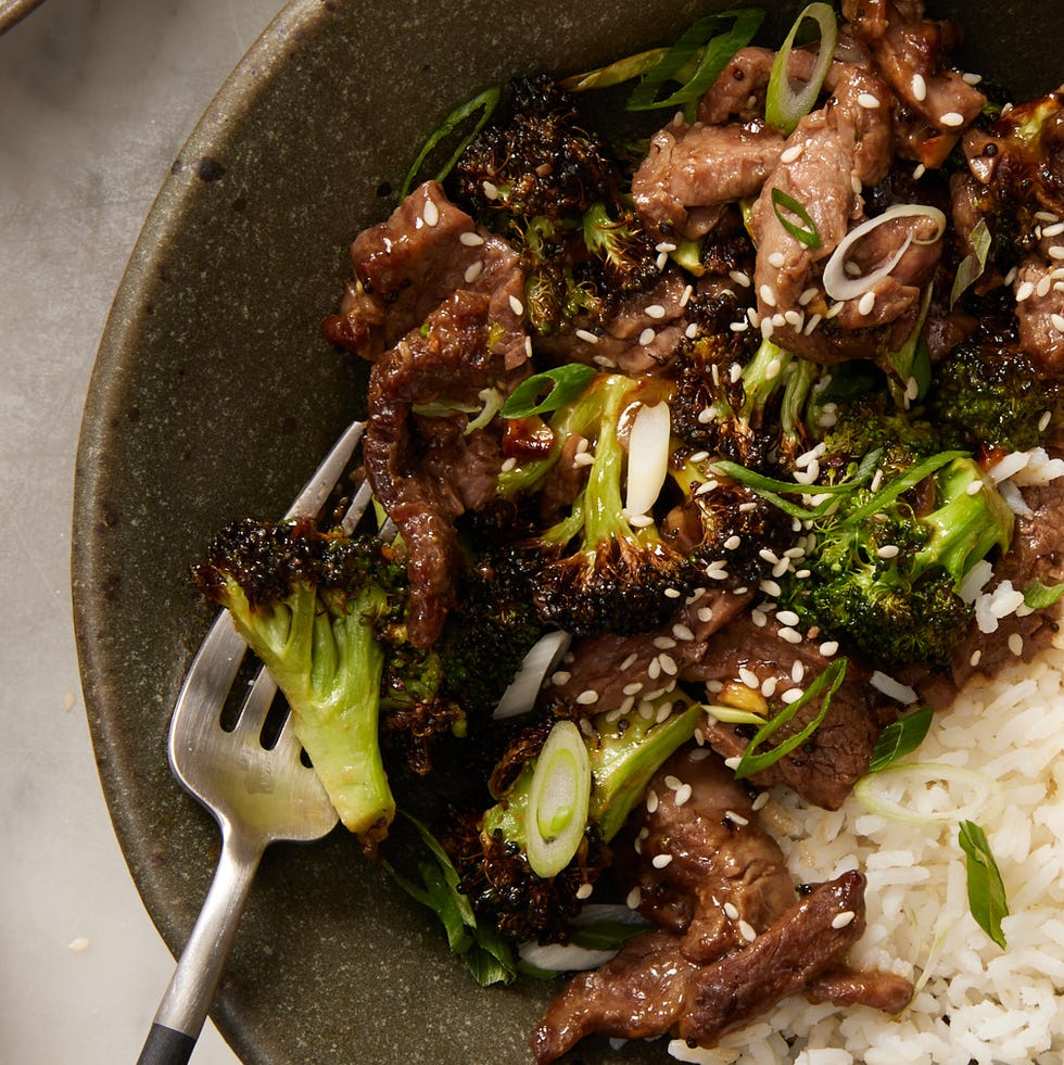 Air Fryer Beef & Broccoli air fryer beef and broccoli in a bowl with white rice