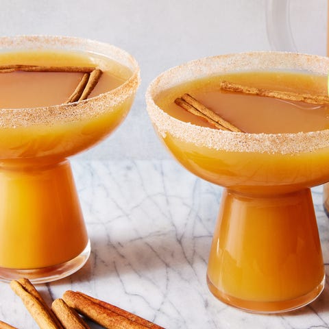 Apple Cider Margaritas apple cider margaritas with an apple slice garnish