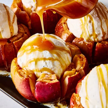 Bloomin' Apples apples cut and topped with vanilla ice cream and caramel