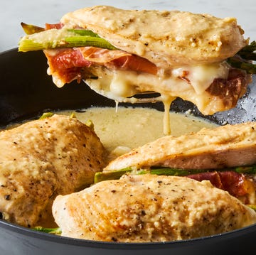 Brie Asparagus and Prosciutto Stuffed Chicken brie asparagus and prosciutto stuffed chicken