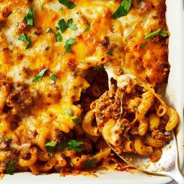Cheeseburger Casserole ground beef, pasta, sauce and cheese in a casserole dish