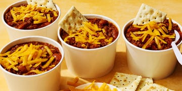 Copycat Wendy's Chili copycat wendy's chili topped with cheese and saltines