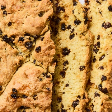 Irish Soda Bread irish soda bread with raisins