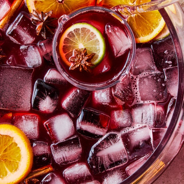 Kalimotxo Cola Punch cola and red wine punch with orange and lime slices
