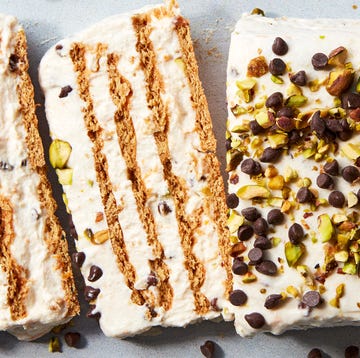 No-Bake Cannoli Icebox Cake layered cannoli icebox cake