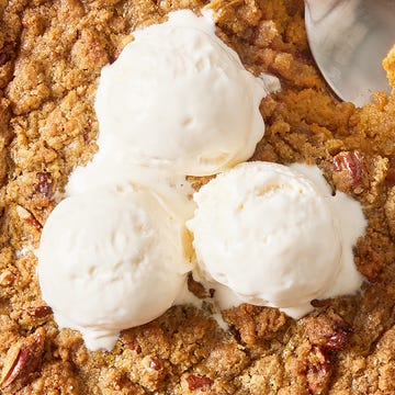 Pumpkin Pie Crisp pumpkin pie crisp in a skillet