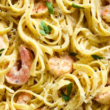 Shrimp Fettuccine Alfredo fettuccine alfredo with shrimp