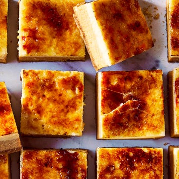 Sweet Potato Crème Brûlée Bars sweet potato bars with a torched sugar topping