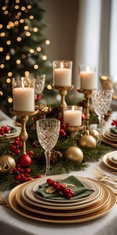 Elegant Christmas Dinner Decor, Luxury Dinner Table Decor, Elegant Christmas Dinner Table Decor, Elegant Christmas Dining Table Decor, Luxury Christmas Table Settings, Christmas Dinner Table Settings Elegant, Elegant Christmas Dinner Table, Christmas Table Decorations Elegant, Luxury Holiday Table Setup