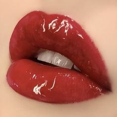 Kristina Webb, Lip Art Makeup, Red Aesthetic Grunge, Lip Drawing, Apple White, Hot Lips, Juicy Lips, Lip Art, Beautiful Lips
