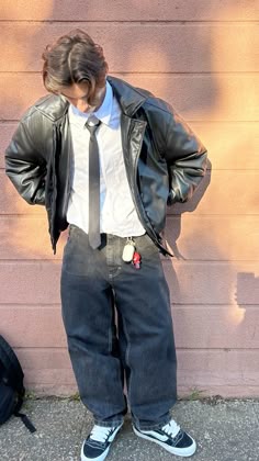 Vintage shirt tie baggy streetwear leather jacket knu skool Tyler Durden Fluffy Jacket, Tie Outfits For Guys, Outfit With Tie Men, Shirt And Tie Outfits, 90s Fashion Men Leather Jacket, Men Tie Outfit, Streetwear With Tie, Man In Leather Jacket Aesthetic, Tie Outfits Men Street Styles