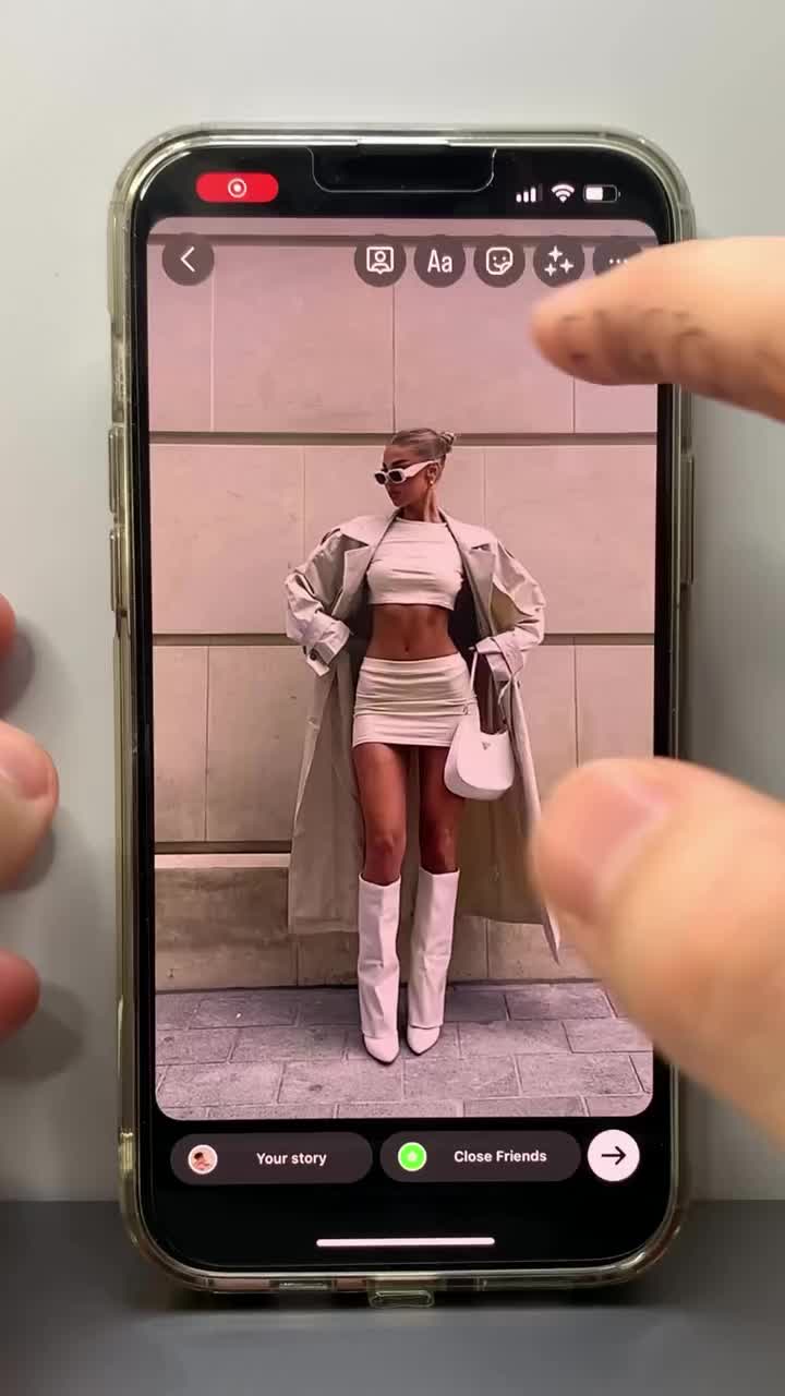 Here is how to create this next level Instagram story edit!✨🙏🏽all you need is your love, phone 📱 and instagram. Enjoy creating!! 🚀 Do you wanna get more inspo? Follow for more! #creative #edit #ideas #tutorial #design #instagramstory