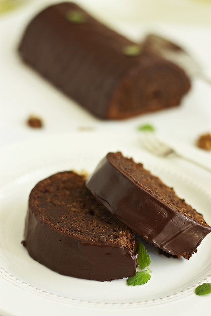 Chocolate walnut cake