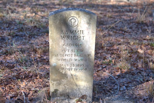 Gravestone of Sammie Wright, a private in the 157th Depot Brigade during World War I, located in Georgia. The stone displays his birth date of May 23, 1895, and death date of August 19, 1958.