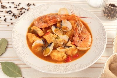 Caldereta de pescado y marisco