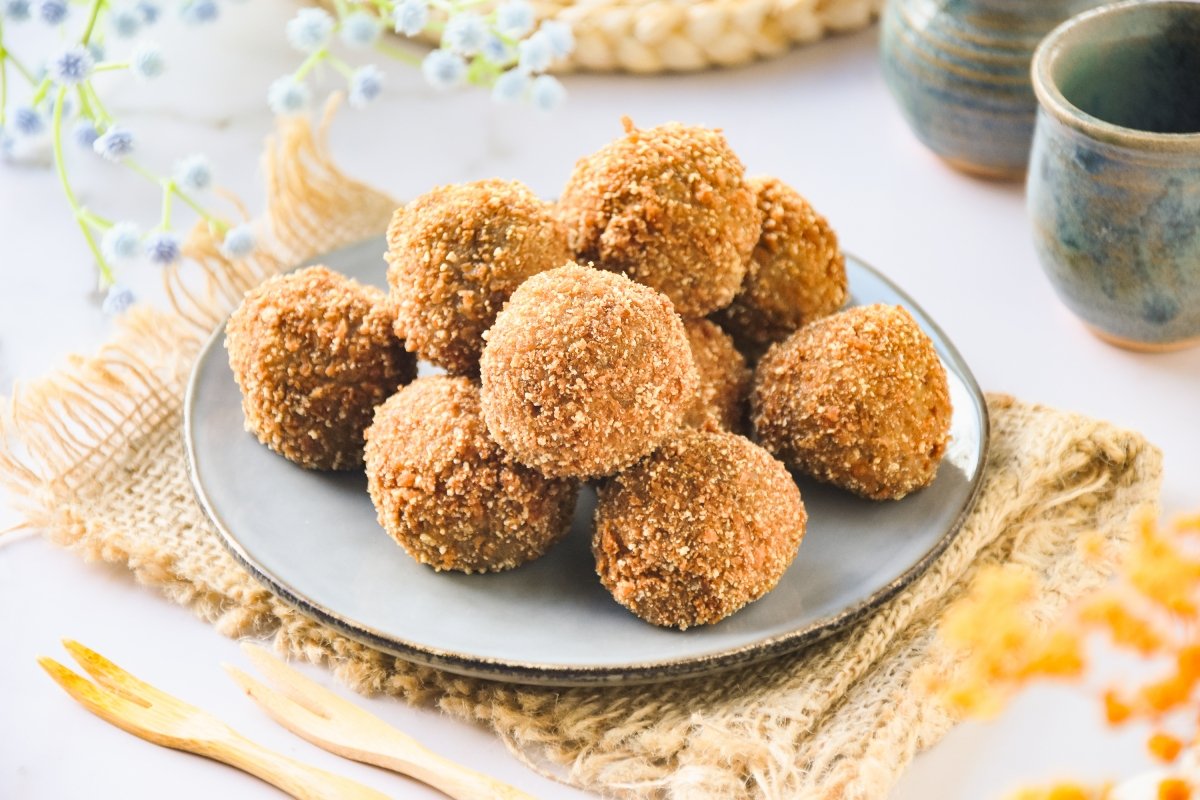 Croquetas veganas listas para comer
