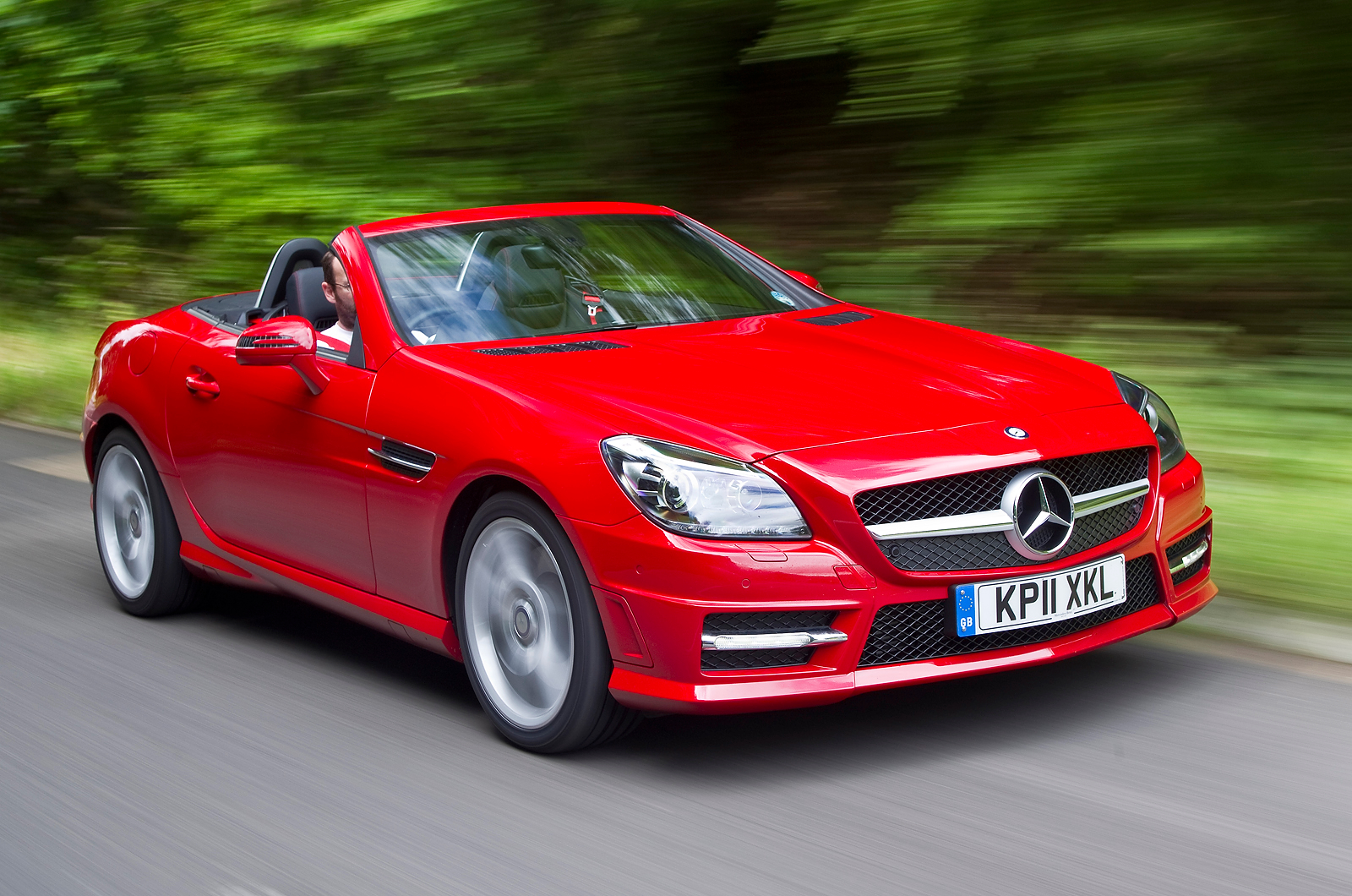 Evolutionary looks shroud new underpinnings. Is it a good mix? Mercedes-Benz SLK