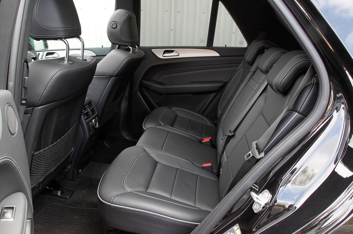 Mercedes-Benz M-Class rear seats