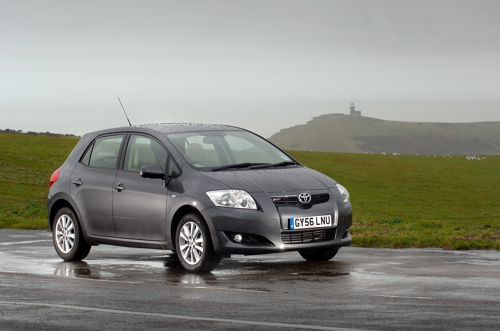 The Auris makes the most sense in hybrid form 3 star Toyota Auris