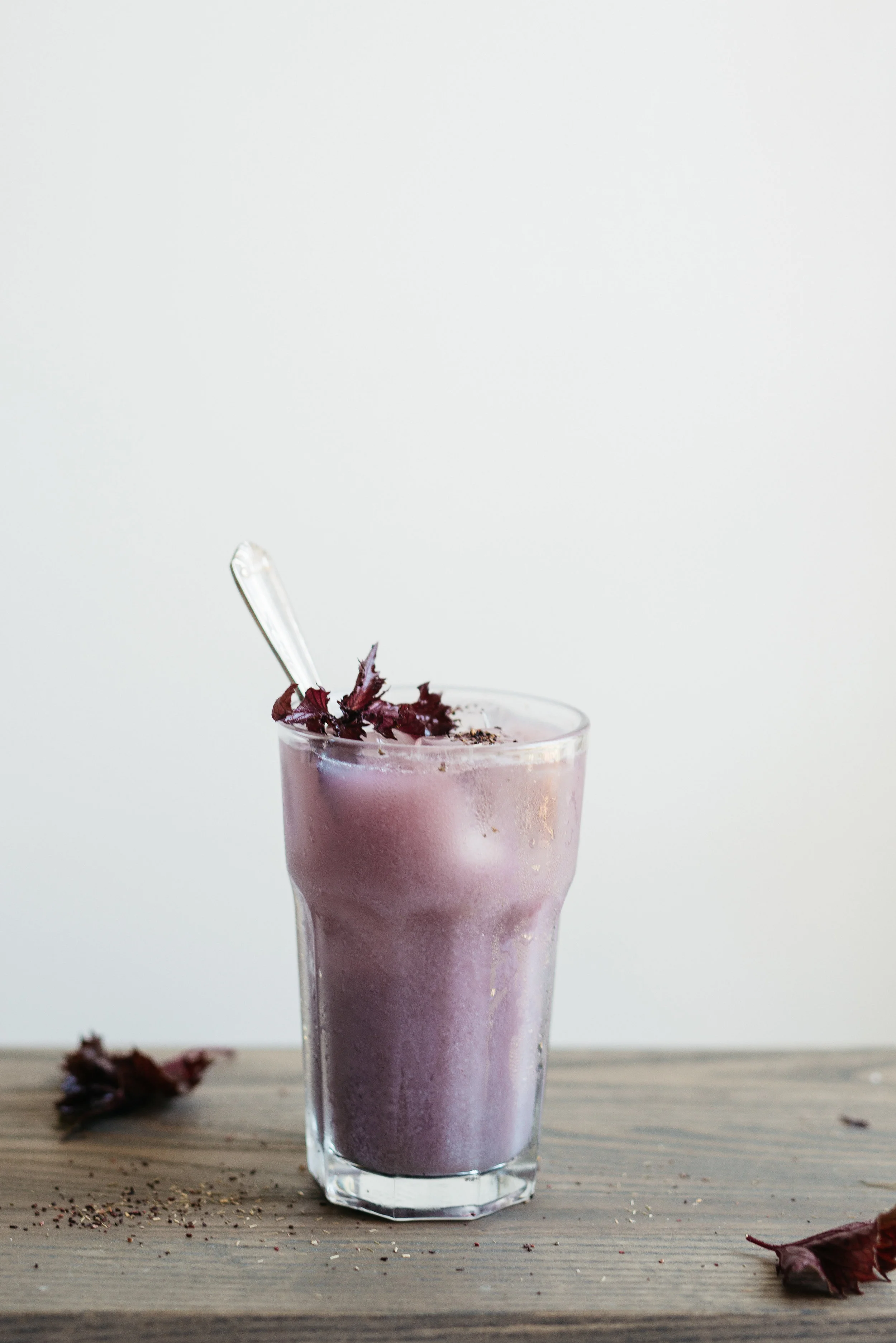 Cold-Brewed Shiso & Hibiscus Tea Iced Latte | dolly and oatmeal