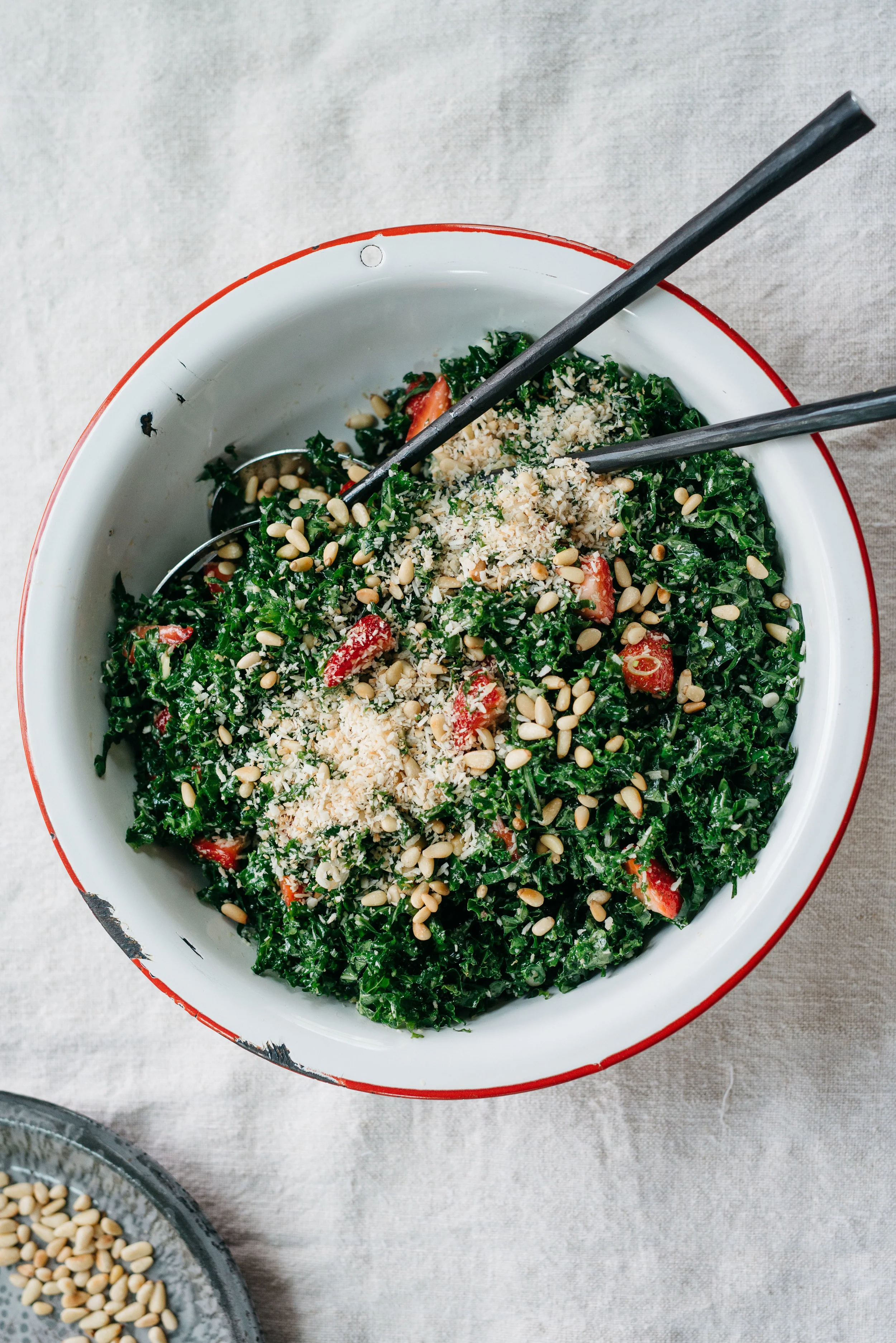 Strawberry Coconut Kale Slaw | dolly and oatmeal