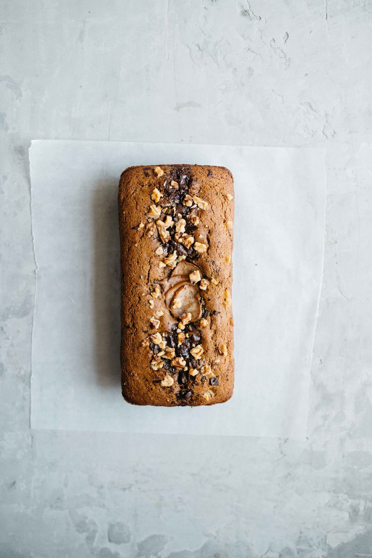 olive oil &amp; dark chocolate chunk loaf w/ pears