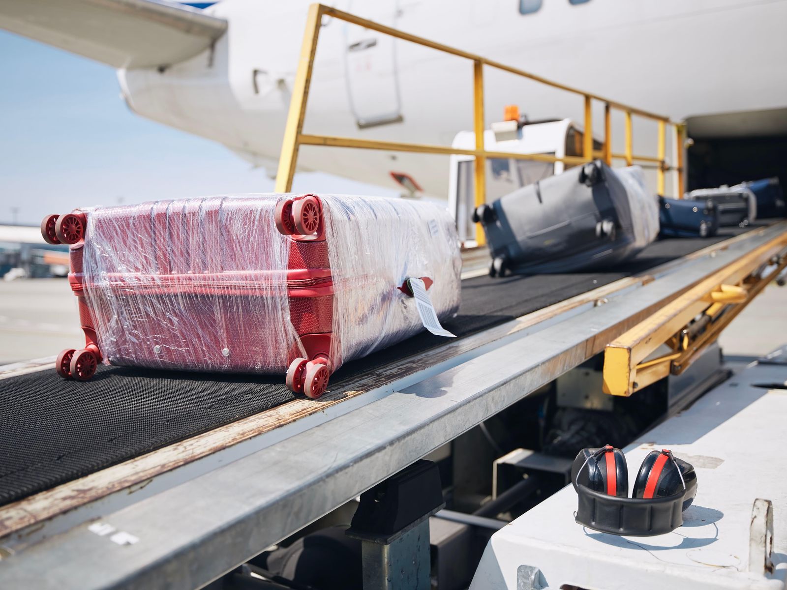 ¿Por qué es la funda para maletas el secreto mejor guardado de los viajeros experimentados?