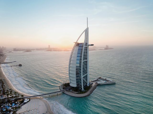 El Jumeirah Burj Al Arab de Dubái cierra por renovación