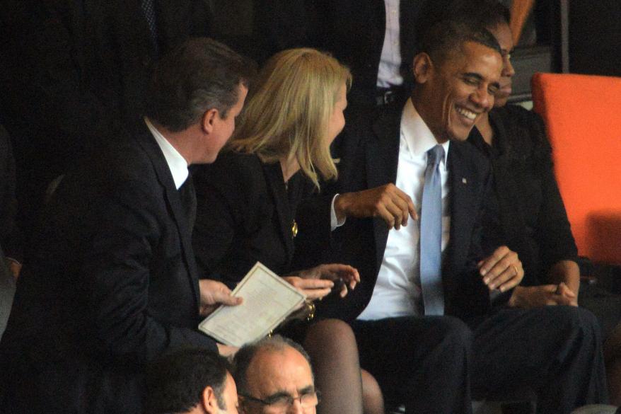 Obama Mandela selfie