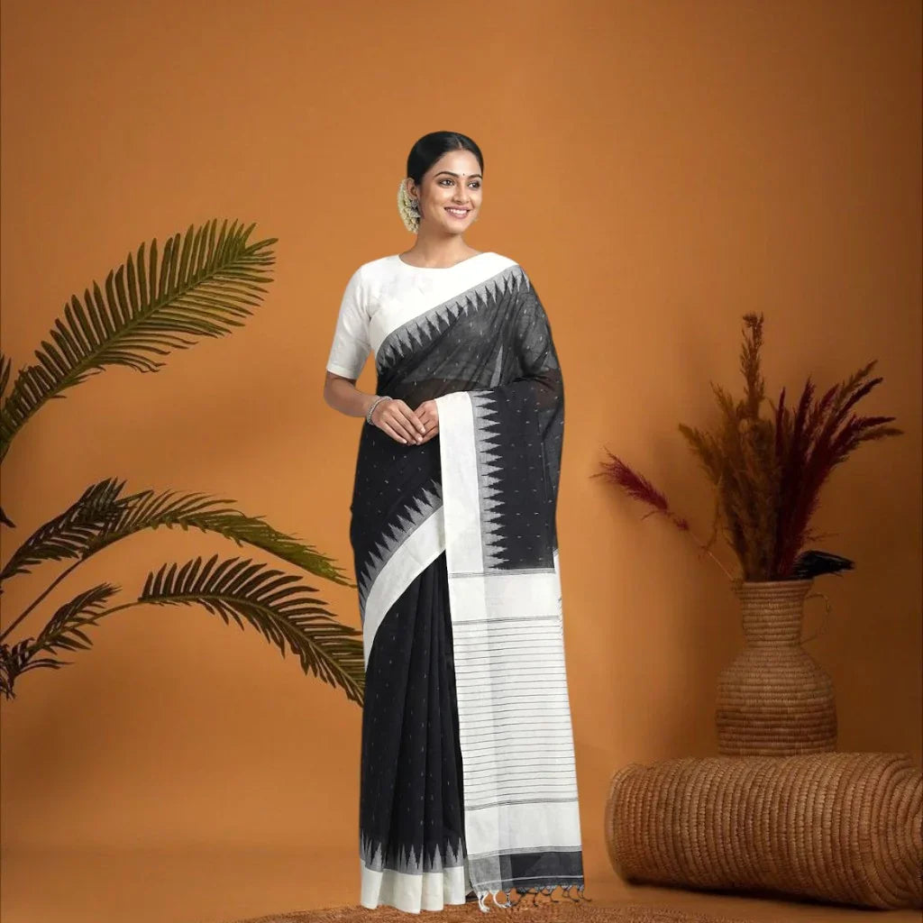 POCHAMPALLY IKKAT COTTON BLACK BODY BORDER WHITE SARI WHITE BLOUSE - pochampallysarees.com
